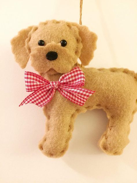 Labradoodle Ornament, Felt Dog Ornament, Baby Mobil, Felt Crafts Christmas, Felt Christmas Decorations, Felt Dogs, Felt Decorations, Felt Christmas Ornaments, Christmas Sewing