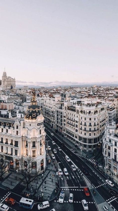 Madrid, Spain Paris Wallpaper, Tall Buildings, City Of London, City Wallpaper, City Aesthetic, Beautiful Architecture, City Girl, Pretty Places, Travel Inspo