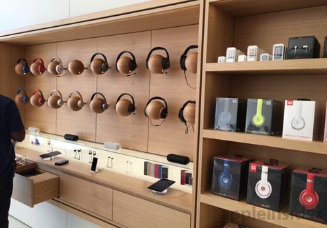 Apple Store Design, Smartphone Store, Electronics Store Design, Mobile Shop Design, Vinyl Store, Mobile Store, Retail Inspiration, Store Interiors, Counter Design