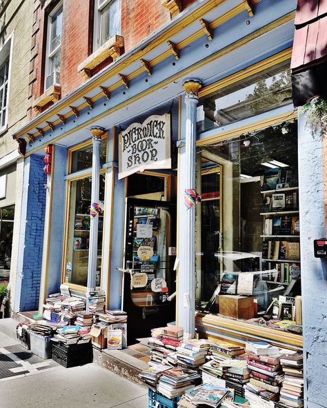 I got to cross an item off of my bucket list. 😊 I had been wanting to visit Pickwick Book Shop in Nyack, New York, for a few years now. The silly thing is, I lived in Nyack for 2 years during college, and never knew it existed. I found out about it just a few years ago, and have wanted to visit ever since. But we are never in Nyack, so I didn’t have high hopes haha. Last week while in the Hudson Valley in upstate New York, we stopped in Nyack on our drive up. We visited my old campus, m... Nyack New York, My Bucket List, Book Shop, Bookish Things, High Hopes, Upstate New York, Hudson Valley, Bucket List, Drive