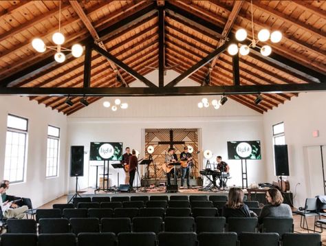 Church Brick Wall, Modern Worship Space, Industrial Church Design, Small Church Lobby Design, Worship Center Design, Small Youth Room Ideas, Church Auditorium Design, Small Church Foyer, Small Church Design