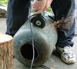 Making a Wood Burner Stove using a Gas Bottle - Kit / Reviews - Natural Bushcraft - The True Spirit of Bushcraft Rocket Stove Water Heater, Gas Bottle Wood Burner, Wood Burner Stove, Rocket Stove Design, Diy Rocket Stove, Small Wood Burning Stove, Wood Burning Heaters, Diy Wood Stove, Burner Stove