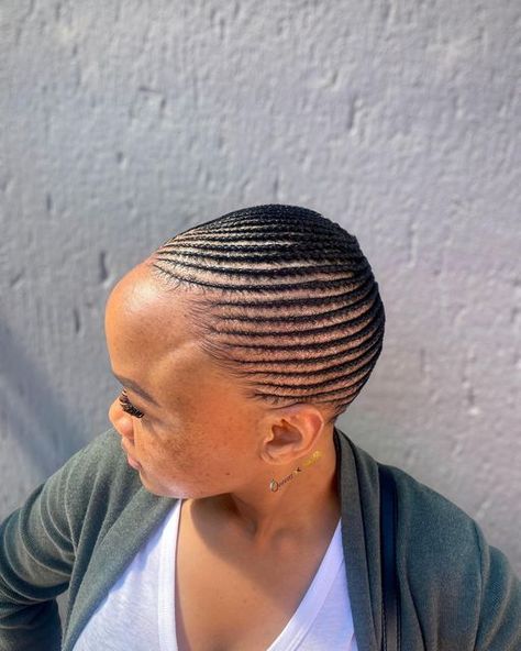 Snoopy Hairstyles, Snoopy Hairstyles With Natural Hair, Natural Hair Cornrow Styles Black Women, Snoopy Hairstyles For Black Women, Large Conrows Lines For Black Women, Freehand Cornrows, Straight Up Cornrows Black Women, Big And Small Straight Back Cornrows, Conrows Lines For Black Women Thick