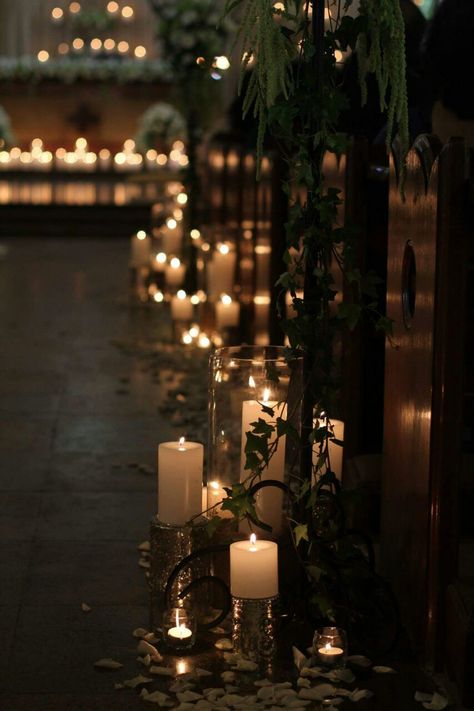 Candlelit Ceremony Weddings, Hollywood Theme Wedding Receptions, Candle Isle Decor Wedding, Candle Lit Wedding Ceremony Indoor, Candle Lit Wedding Ceremony Outdoor, Ceremony Walkway Decor, Candle Lit Isle Wedding, Twlight Eclipse Wedding Theme, Candle Lined Aisle Wedding