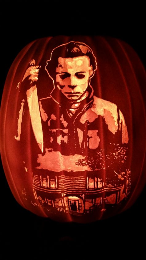 Michael Myers Michael Myers Pumpkin Carving Ideas, Michael Myers Pumpkin Carving, Halloween Movie Pumpkin, Michael Myers Pumpkin, Disney Pumpkin Carving Templates, Pumpkin Board, Halloween Franchise, Halloween Pumpkin Stencils, Disney Pumpkin Carving