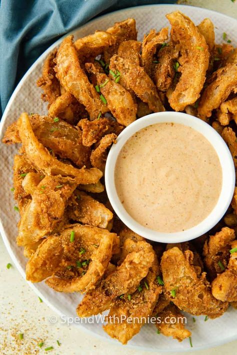 Blooming Onion Bites with Dipping Sauce - Spend With Pennies Deep Fried Onions, Blooming Onion Sauce, Blooming Onion Recipes, Onion Petals, Bloomin Onion, Blooming Onion, Spend With Pennies, Onion Sauce, Onion Recipes