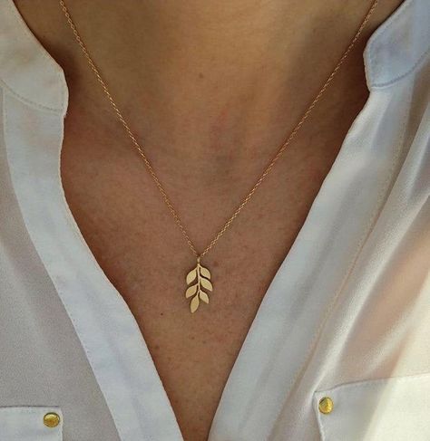 Leaf Necklace Gold, Gold Leaf Pendant, Gold Leaf Necklace, Single Leaf, Fancy Jewelry Necklace, Metalsmithing Jewelry, Layered Necklaces Silver, 18k Gold Necklace, Nature Necklace