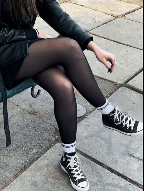 Converse With Tights, Tights And Sneakers Outfits, Socks Over Tights, Black Pantyhose Outfit, Tights And Sneakers, Mara Dyer, Stockings Outfit, Yennefer Of Vengerberg, Outfits With Converse