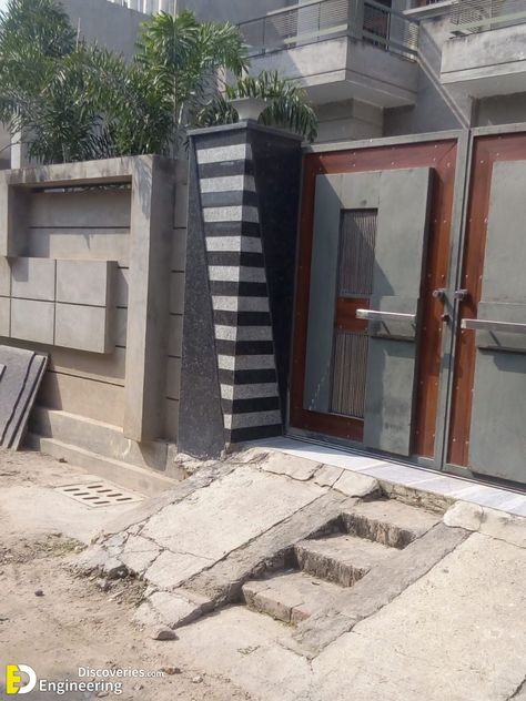 Granite Gate Pillars, Main Gate Pillar Design Modern Granite, Main Gate Pillar Design Modern, Main Gate Pillar Design Granite, Gate Pillar Design Modern With Granite, House Ramp Design, Gate Pillar Design Modern, Front Pillar Design, Gate Pillar Design