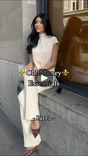 Old Money Essentials, Houndstooth Accessories, Old Money Outfits For Men, Money Core, New Balance 530 Outfit, Old Money Outfits For Women, Buisness Outfits, Old Money Look, Money Clothing