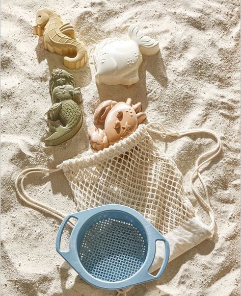 Goblin Decor, Kids Clothing Store Design, Zara Home Kids, Beach Necessities, Ocean Kids, Baby Room Design, Beach Toys, Beach Kids, Beach Baby