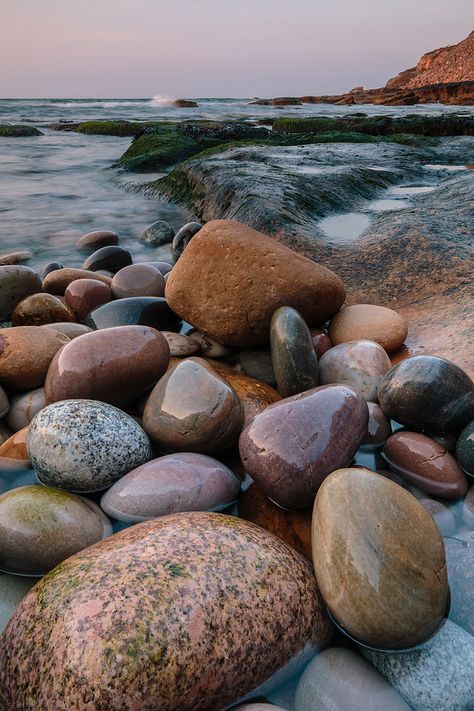 Cove Bay, Moray Coast, Scotland  https://inspiring-photography.com/cove-bay-moray-coast-scotland-2/  #photography #landscapephotography #landscapephotomag #inspiringphotography #phototour #workshop Mood Board Beach, Beach Inspiration, Black And White Beach, Rock Photography, Stone Wallpaper, Rock And Pebbles, Airbrush Art, Beach Stones, River Rock