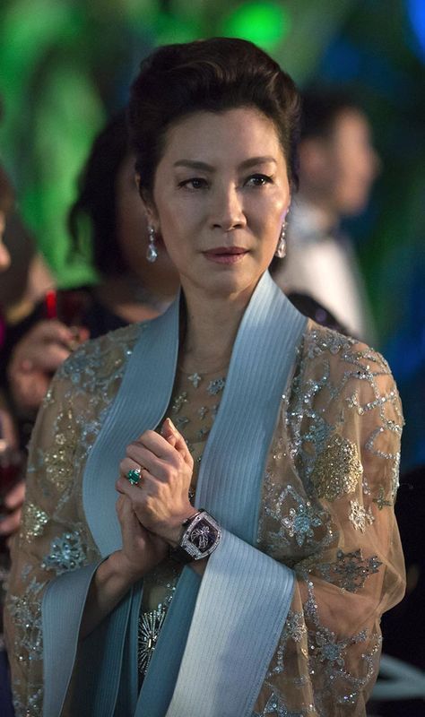 Crazy Rich Asians Ring, Crazy Rich Asians Wedding, Jewelry Emerald, Crazy Rich Asians, Crazy Rich, Rich Family, Michelle Yeoh, Richard Mille, Emerald Engagement