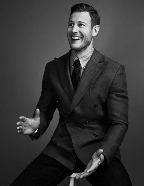 Tom Hopper, Black Sails, Extraordinary Women, Michael Fassbender, Umbrella Academy, Male Fashion, Fan Fiction, Jamie Dornan, American Actors