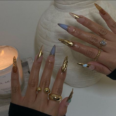 Unique Acrylic Nails, Fire Nails, Pretty Acrylic Nails, Dope Nails, Nail Polishes, Chrome Nails, Best Acrylic Nails, Gold Nails, Long Acrylic Nails