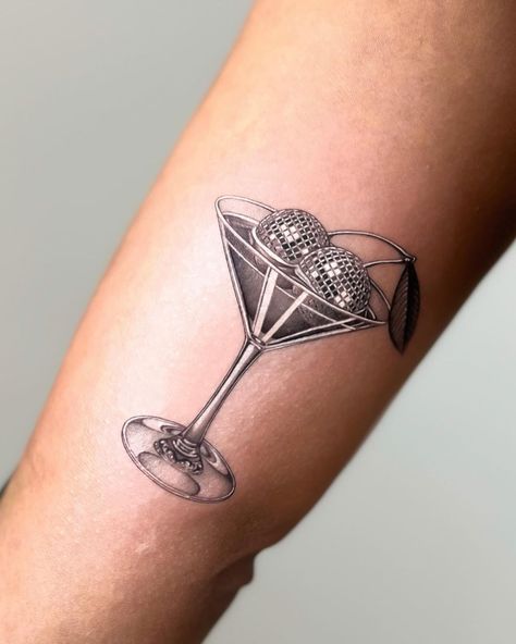 ✨🪩🍸🍒✨ Made @thesecretdoornyc #fineline #finelinesingleneedle #finelinetattoos #finelinetattoo #chrome #chrometattoos #chrometattoo… | Instagram Spilled Wine Tattoo, Cherry Disco Ball Tattoo, Martini Glass Tattoo, Disco Tattoo, Martini Tattoo, Disco Ball Tattoo, Half Sleeve Tattoos Sketches, Wine Glass Tattoo, Wine Tattoo