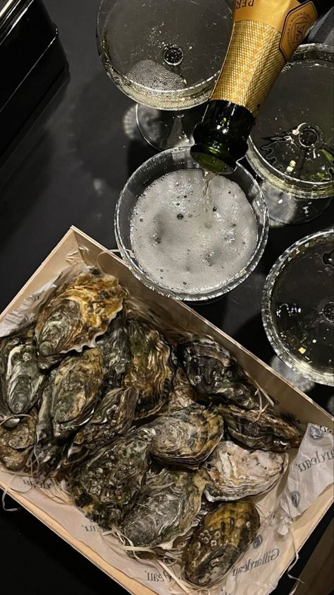 Champagne Oysters, Oysters And Champagne, Oyster Dinner Aesthetic, Finding Pearls In Oysters Video, Oyster Shucking, Oyster Restaurant, School Moodboard, Sea Nymph, Shucking Oysters