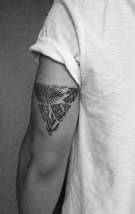 Tato Flash, Tatuagem Masculina Pequena, Tattoo Diy, Tattoo Placements, Armband Tattoos, Petit Tattoo, Inspiration Tattoos, Small Tattoos For Guys, Diy Tattoo