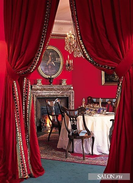 Victorian Parlour, 2023 Home Interior, Red Velvet Curtains, Wall Decorating Ideas, Russian Interiors, Lost Horizon, Victorian Home Decor, Modern Living Room Wall, Maximalist Interior