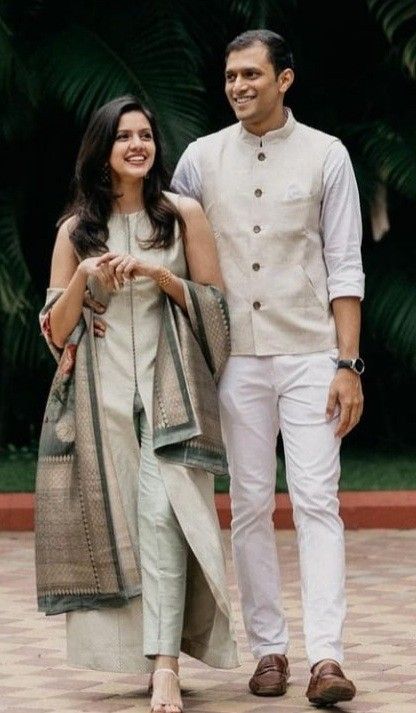 Couple Formal Outfits, Churidar Ideas, Formal Couple Outfits, Shadi Decoration, M Costumes, Wedding Guests Outfits, Wedding Kerala, Kerala Engagement Dress, Wed Me Good