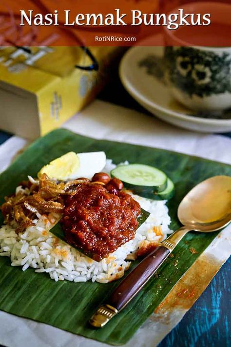 Nasi Lemak Bungkus, Nasi Tomato, Malay Food, Malaysian Cuisine, Cucumber Slices, Sweet Potato Curry, Flavored Rice, Food Photoshoot, Singapore Food