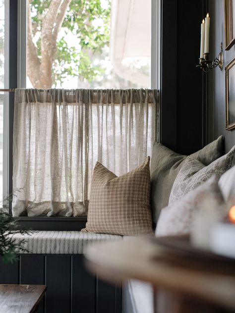 Sunroom Curtains, Half Window Curtains, Cafe Curtains Kitchen, Bedroom Furniture Ideas, Cafe Curtain Rods, Half Curtains, Vintage Side Table, Cafe Style, Cafe Curtains