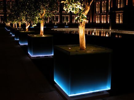 Garden Lighting Design, Museum Lighting, Landscape Lighting Design, Exterior Signage, Outdoor Landscape Lighting, Urban Lighting, Kensington London, Backyard Lighting, Landscape Designs