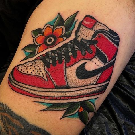 Air jordan 1 done at @boldwillhold.tattoo Jordan Shoes Tattoo, Jordan 1 Tattoo, Sneaker Tattoo, Simple Tatto, Nike Tattoo, Jordan Tattoo, Shoe Tattoos, Artwork Anime, Bestie Tattoo