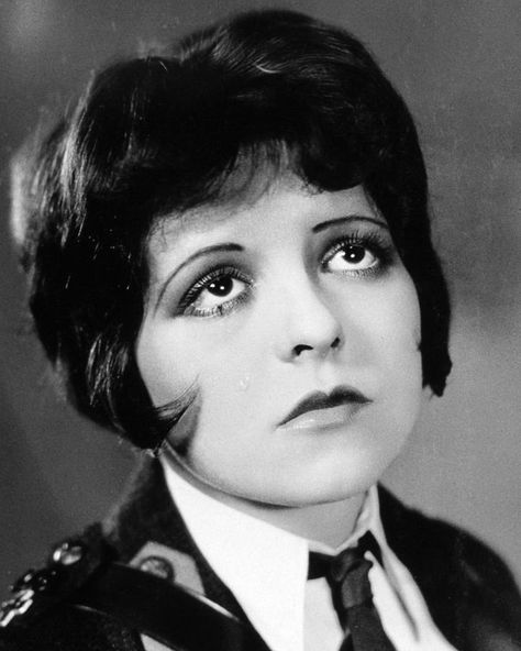 Marjory Stoneman Douglas, Clara Bow, Face Drawing Reference, Film Actress, Poses References, Vintage Portraits, Silent Film, Pose Reference Photo, Photo Reference