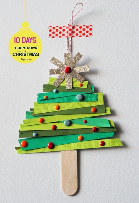 Super fun and easy paper christmas tree ornament craft! Countdown to Christmas! 10 crafts to make the days fly by.  #countdowntochristmas #projectkid Christmas Paper Tree, Christmas Tree Ornament Crafts, Easy Christmas Ornaments, Tree Themes, 4 December, Christmas Paper Crafts, Paper Christmas Tree, Christmas Tree Crafts, Christmas School