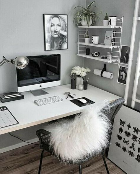 Monochrome Office, Scandinavian Office, String Pocket, Decor Ikea, White Desk, Black And White Interior, Office Set, White Desks, The Desk