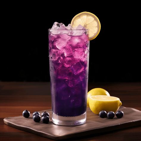 The Blueberry Crush is a refreshing, slightly sweet, and fruity cocktail. The taste of fresh blueberries is prominent, balanced by the tartness of the lemon and the slight burn of the vodka. The soda water adds a bubbly texture, making it a light and enjoyable drink. Overnight Blueberry Oats, Blackcurrant Drink, Lemon Cocktails, Rum Sour, Cucumber Martini, Blueberry Oats, Fruit Soda, Blueberry Cocktail, New York Sour