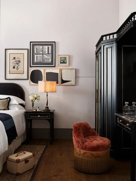 Roman and Williams turns historical police station into NoMad London Nomad London, Roman Williams, West End London, Nomad Hotel, Roman And Williams, Decorate Bedroom, Maximalist Design, Monday Inspiration, Timber Panelling