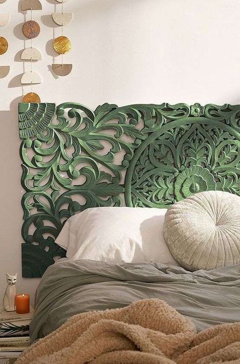 From romantic canopies to elaborate four-poster frames and modern headboards. Green Headboard, Carved Headboard, Interior Design Per La Casa, Bed Design Modern, Diy Headboard, Headboard Designs, Design Del Prodotto, Cool Beds, Bed Design