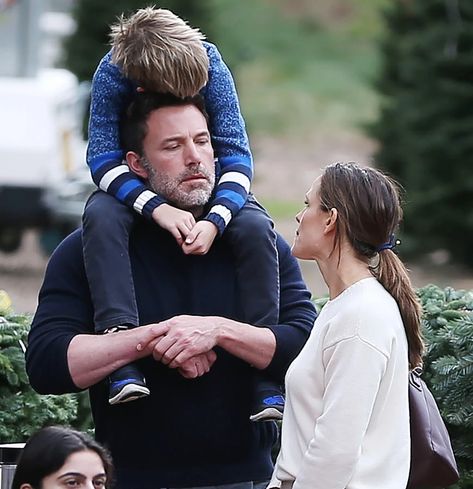 Ben Affleck's 'Biggest Regret' Is Divorcing Ex-Wife Jennifer Garner Ben Affleck Kids, Jennifer Garner Ben Affleck, Ben And Jennifer, Netflix Christmas Movies, Tree For Christmas, Good Will Hunting, Movie Cast, Couples Vacation, Paris Aesthetic