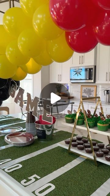 Yolande Kelly on Instagram: "Correction: 8-0, undefeated baby! Our boys deserve nothing but the best. 🏈🎉🐢❤️

#Football #footballparty #momlife #momblogger #partydecorations #youthfootball #homecoming" Football Event Ideas, 60th Football Birthday Party, Sweet 16 Football Theme, Football Party Foods Easy, First One Down Birthday Party, Football Party Decorations Centerpieces, Football Watch Party Food, Tailgate Theme Party, Football Party Dinner