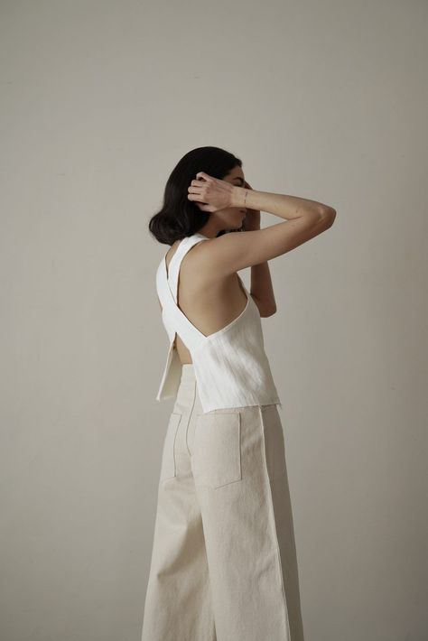 Ropa Upcycling, Linen Fashion, Mexico City, Minimal Fashion, Diy Clothes, Linen Fabric, Fashion Inspo Outfits, Chic Style, Backless Dress