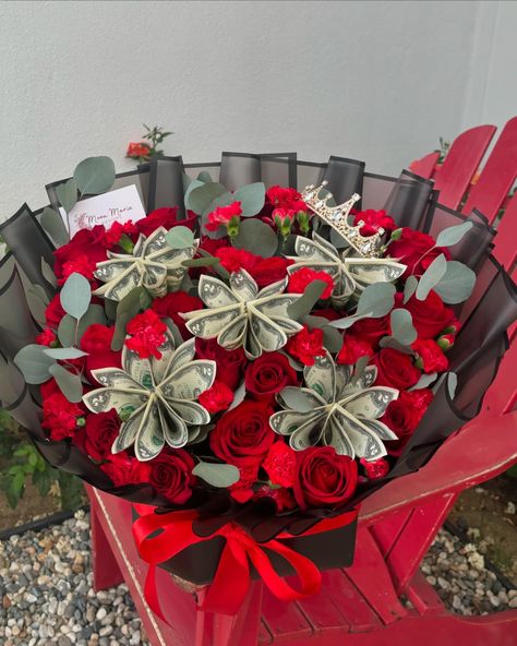 Red Flower Money Arrangement for a Quince 🌹🤍 What’s better than a flower arrangement?! A flower arrangement with MONEY! 💵✨ Flower Money, Red Flower, Flower Arrangement, Quince, A Flower, Red Flowers, Flower Arrangements, Moon, Money