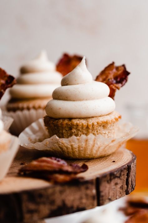 Maple Cupcakes, Brown Butter Cream Cheese Frosting, Maple Bacon Cupcakes, Brown Butter Cream Cheese, Bacon Cupcakes, Fluffy Cupcakes, Brown Butter Frosting, Butter Cream Cheese Frosting, Moist Cupcakes