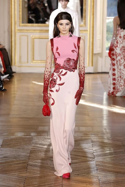 Georges Hobeika Couture, Hobeika Couture, Traditional Dresses Designs, Color Blocking Outfits, Georges Hobeika, Haute Couture Dresses, Spring Couture, Dressed To The Nines, Spring Summer 2024