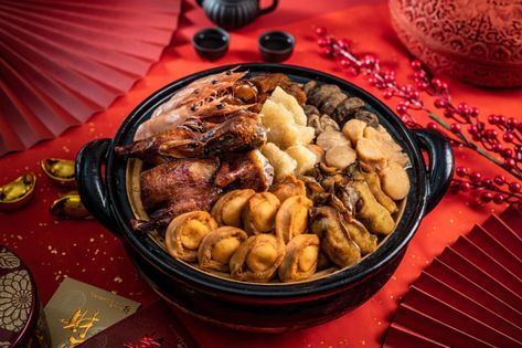 Chinese New Year Food Photography, Chinese New Year Dishes, Chinese Mushrooms, Chinese New Year Food, Dried Scallops, Roast Duck, Poached Chicken, Premium Ingredients, In Season Produce