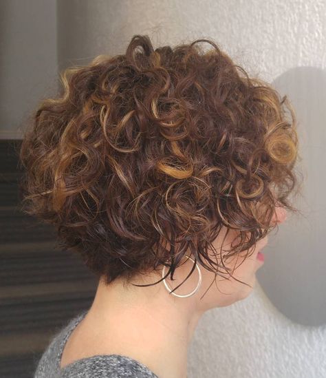 Short Curly Brunette Bob                                                                                                                                                                                 More Brunette Bob, Brown Curly Hair, Short Curly Haircuts, Short Curly Bob, Haircuts For Curly Hair, Hair Help, Short Wavy Hair, Short Wavy, Curly Bob Hairstyles