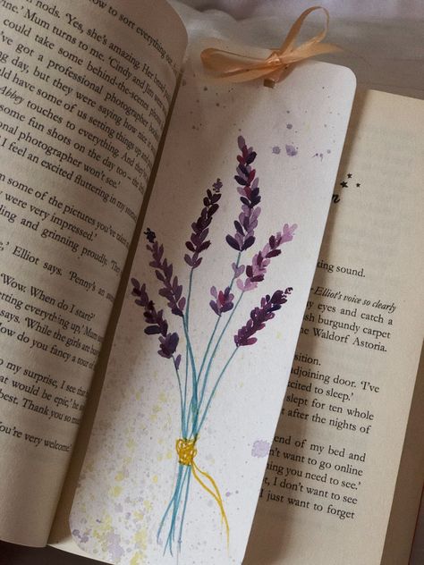 #bookmark #diy #watercolor #watercolourflower #flower #purple #book #lavender Book Markers Ideas Diy, Lavender Bookmark, Purple Bookmark, Flower Stationary, Bookmark Diy, Markers Drawing Ideas, Free Printable Bookmarks, Handmade Bookmarks Diy, Book Marker