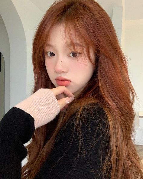 Dark Orange Hair, Orange Brown Hair, Ginger Hair Dyed, Cheveux Oranges, Amber Hair, Hair Color Orange, Korean Hair Color, Ginger Hair Color, Copper Hair Color