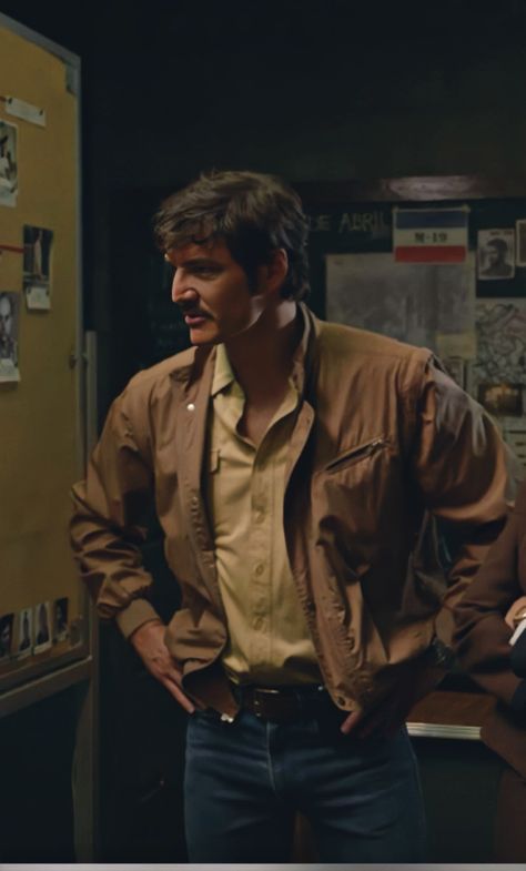 Pedro Pascal as Javier Peña / Narcos Pedro Pascal Narcos, Kaptan Jack Sparrow, Don Pedro, Middle Aged Man, Pedro Pascal, Chris Hemsworth, Chris Evans, Pretty Men, Celebrities Male