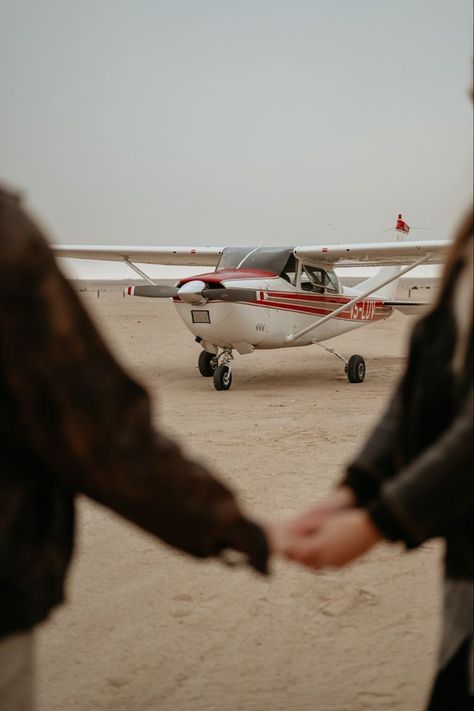 Aviation Aesthetic Pilot, Pilot Couple Aesthetic, Pilot Husband Aesthetic, Vintage Plane Aesthetic, Aviation Couple, Pilot Motivation, Pilot Couple, Pilot Boyfriend, Aviation Aesthetic