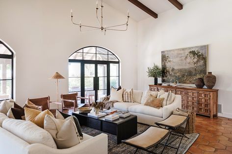 Dream Home: A Fresh + Charming Spanish Revival – Becki Owens Blog Spanish Revival Curtains, Spanish Home Living Room, Spanish Living Room Decor, Mediterranean Living Room Inspiration, Spanish Mid Century Modern, Spanish Revival Fireplace, California Spanish Style Interior, Modern Hacienda Style Homes, Spanish Transitional