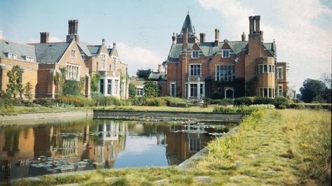 See inside Bagshot Park, Prince Edward and Sophie Wessex's sprawling country estate in Surrey | Woman & Home Bagshot Park, Prince Edward And Sophie, Small Lodge, Edward And Sophie, Royal Monarchy, Crown Estate, Lodge Design, British Castles, Surrey England