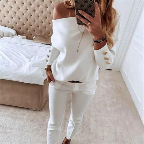 92af93f73faf3cefc129b6bc55a748a9desc40054096ri Off Shoulder T Shirt, Off Shoulder Sweater, Loose Tops, Beirut, White Pants, Shoulder Sweater, All White, Work Outfits, Look Fashion