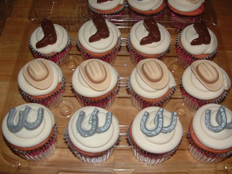 western wedding cupcakes would be cute for grooms table. Cowboy Cupcake Ideas, Cowboy Theme Cupcakes, Western Cupcake Ideas, Western Cupcakes, Western Theme Cupcakes, Country Cupcakes, Wedding Cakes And Cupcakes, Cowboy Cupcakes, Western Wedding Cakes